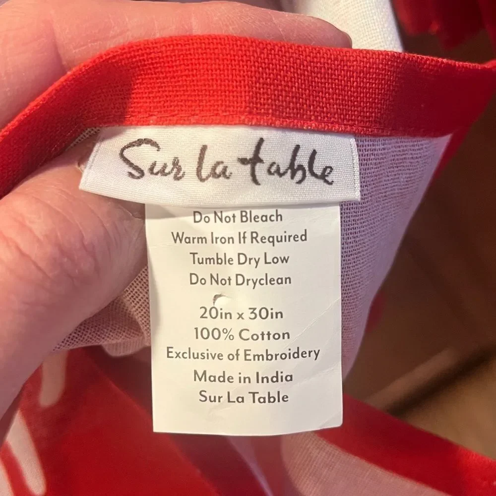 Sur La Table Red & White Kitchen Towels Embroidered Snowman & Snowflakes NWOT